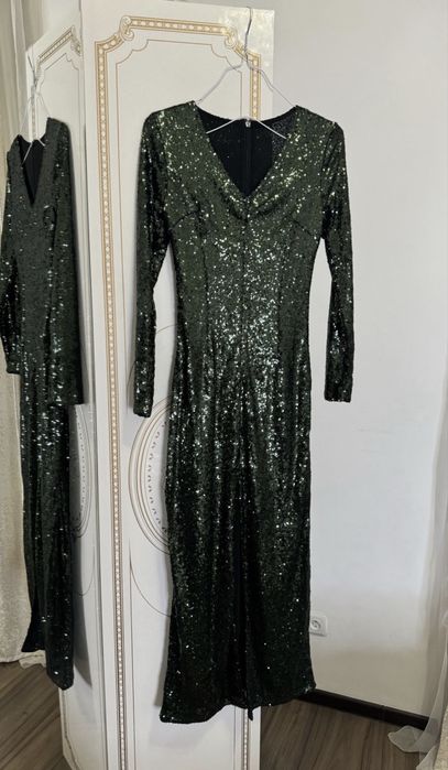 Платье вечернее зеленое