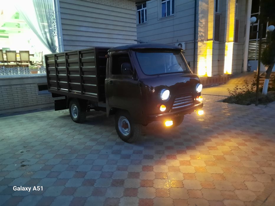 Uaz bartavoy 3303 rusumi,raqami 75/074,1987 yili