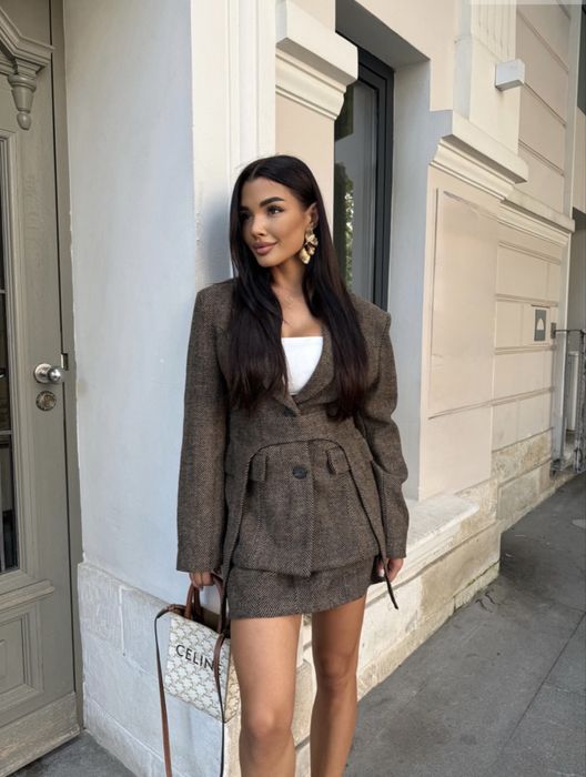 Блейзър с колан и пола ,размери на снимките