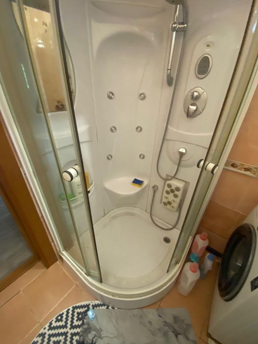 Продам душевую кабину