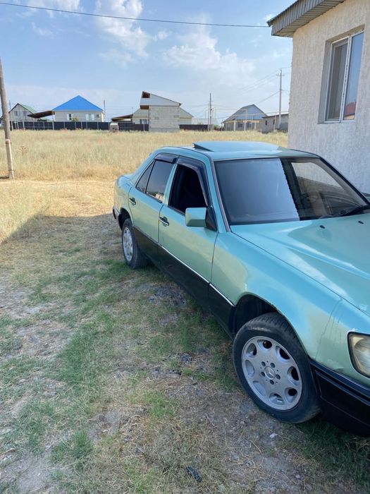 Мерседес бенз 124