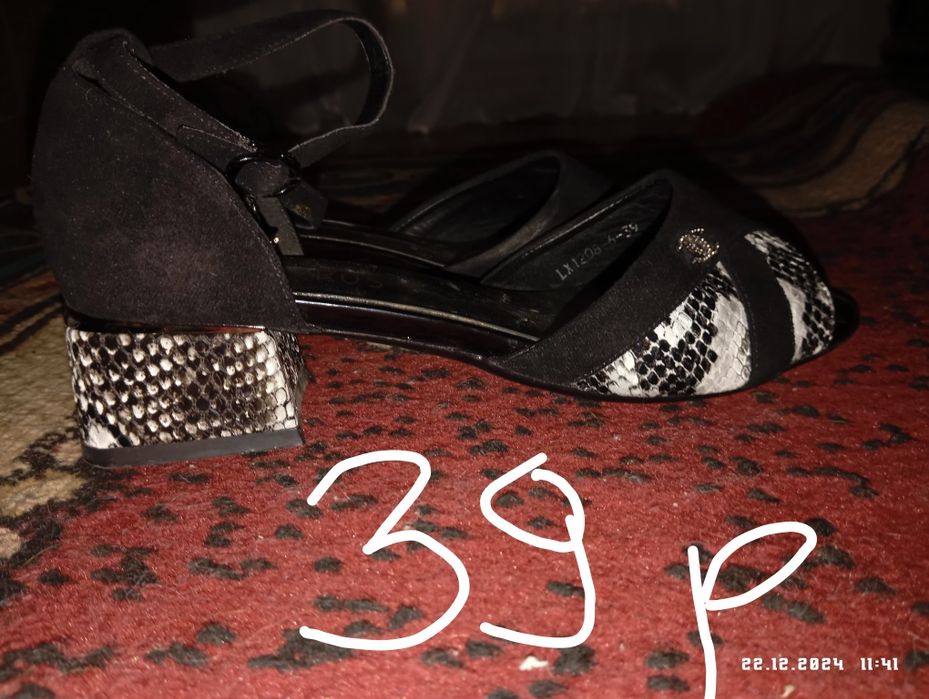 Продам туфли совершенно новые