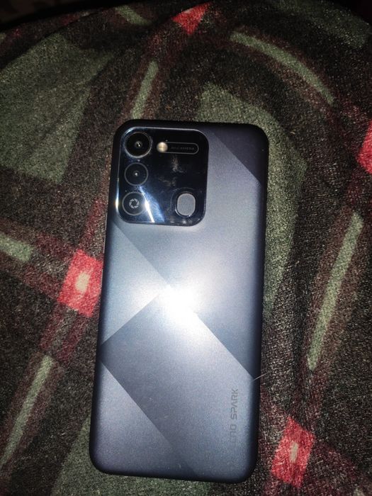 Телефон Tecno spark,продаю
