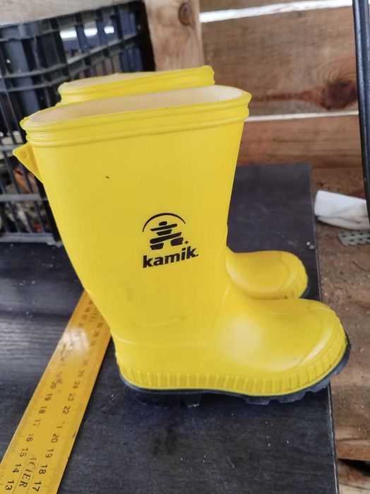 Висококачествени гумени ботушки за дете