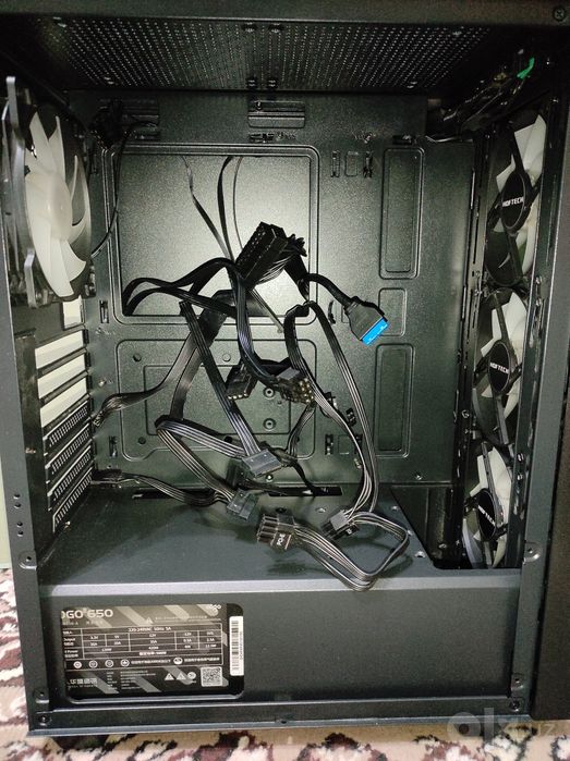 HOFTECH Keys 4fan RGB sirochna sotiladi