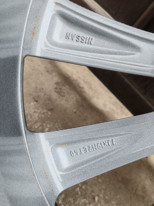 Nissan X Trail- 225/55/19