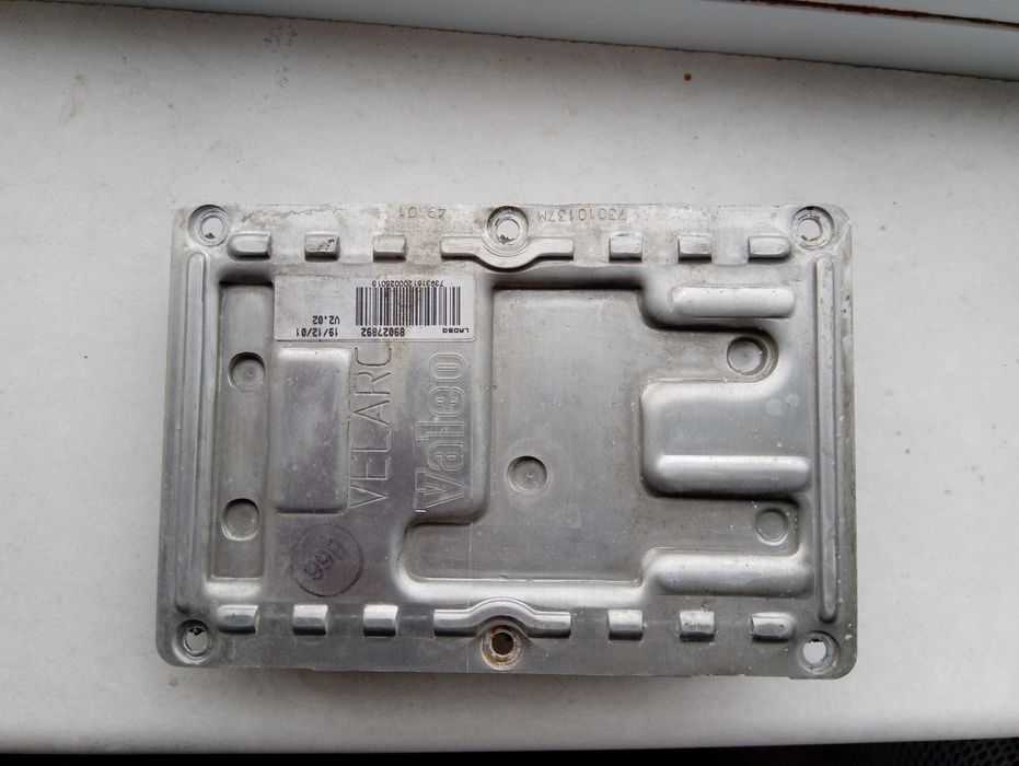 кабелче от ксенонова крушка  от фар Audi A4 b6 от 01'-05'