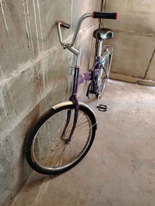 Продаётся велосипед.