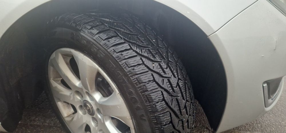 Продавам опел инсигния