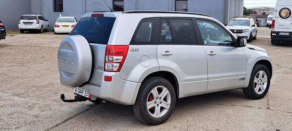 Suzuki Grand Vitara 2.0 Benzină 129CP 4X4 REDUCTOR DOAR 165000 km 2007