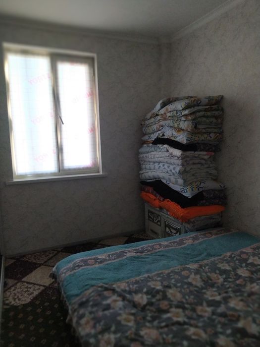 Uy sotiladi  yangi bozorni yonida