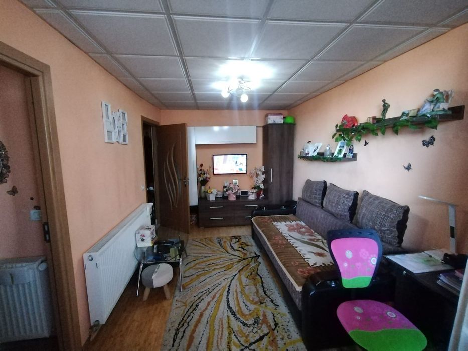 Garsoniera de vânzare