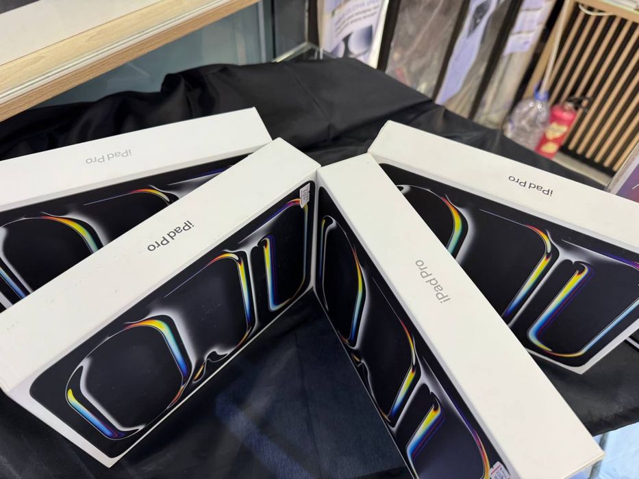 Ipad Pro 11” M4 256gb wifi у Артура на Малике Б17 Hofman