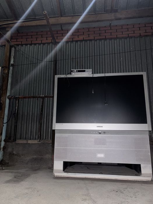 Продам телевизор