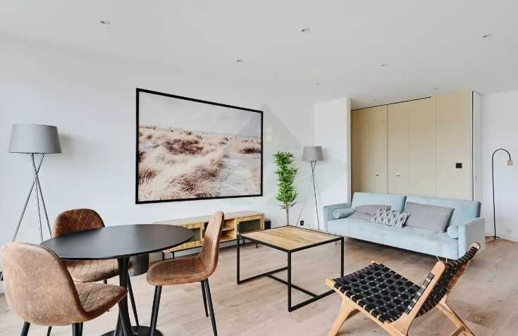 Дава се под наем Двустаен апартамент в Пловдив, Център - 47 кв.м за 204 € - Снимка #1