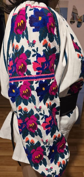 Ie autentica mărime mare