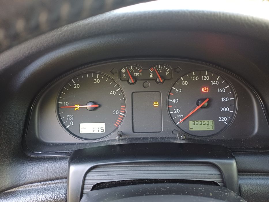 Vw passat В5  комби 1.9: 110 к.с.