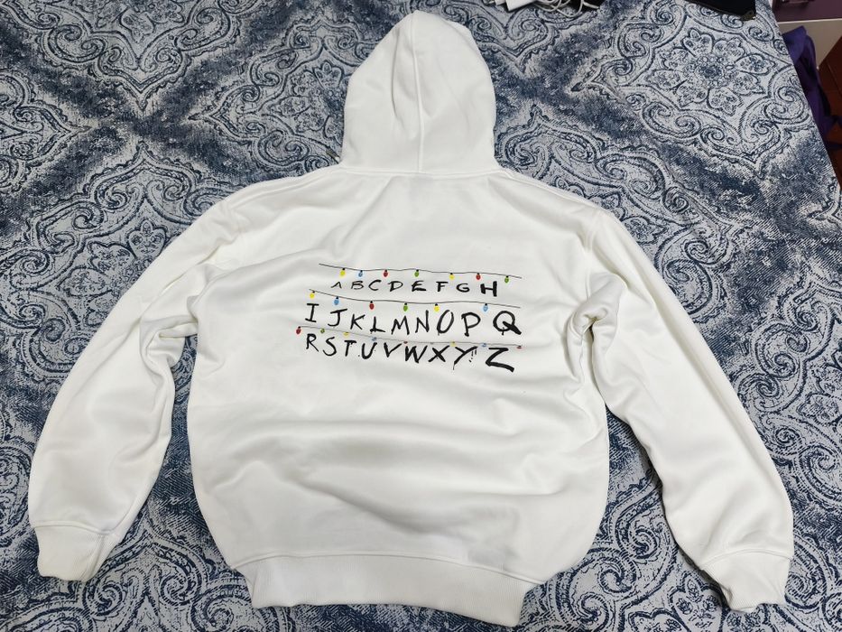 толстовка очень странные дела