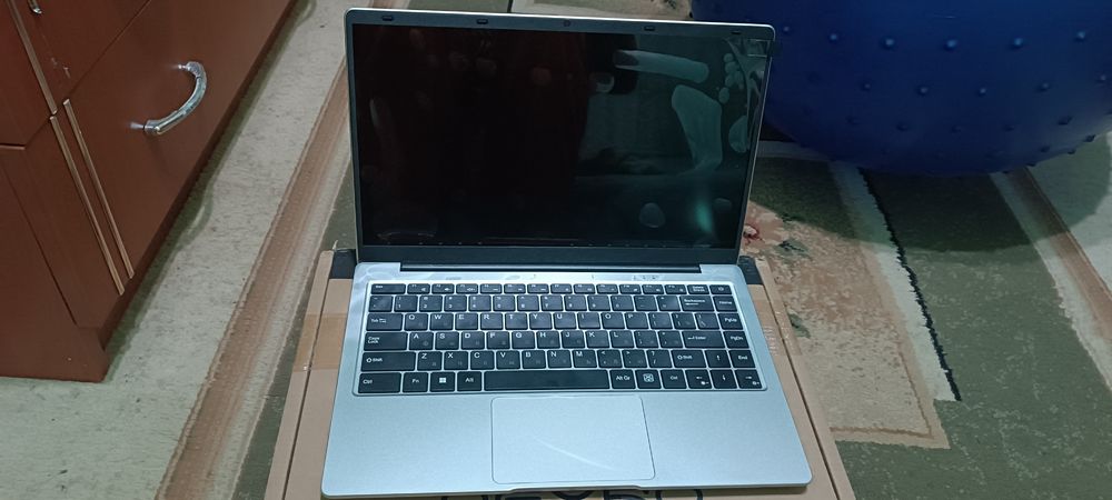 Продам ноутбук neyro