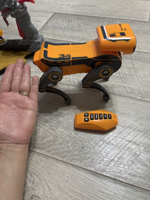 Робот  собака ходит музыкальный