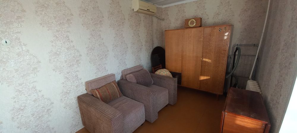 продам 3х комнатную на 3 этаже