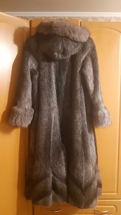 Продам шубу нутрия