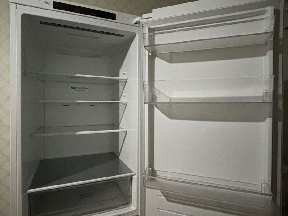 Продам холодильник