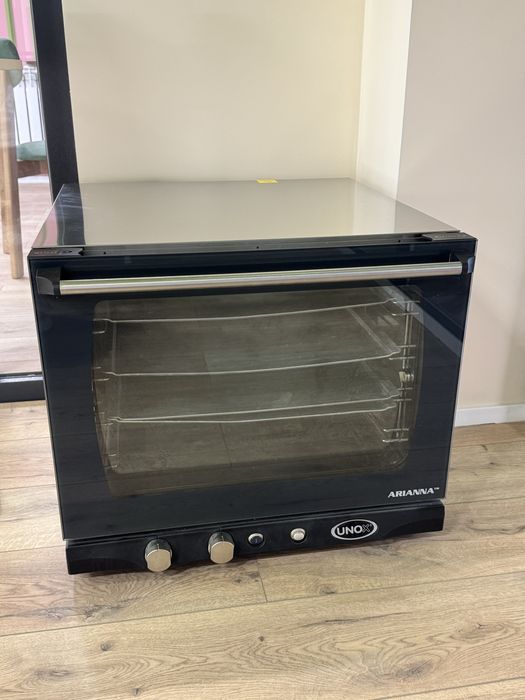 Продам печку Unox (Унокс)