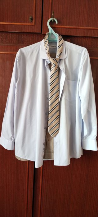 Продам мужской костюм