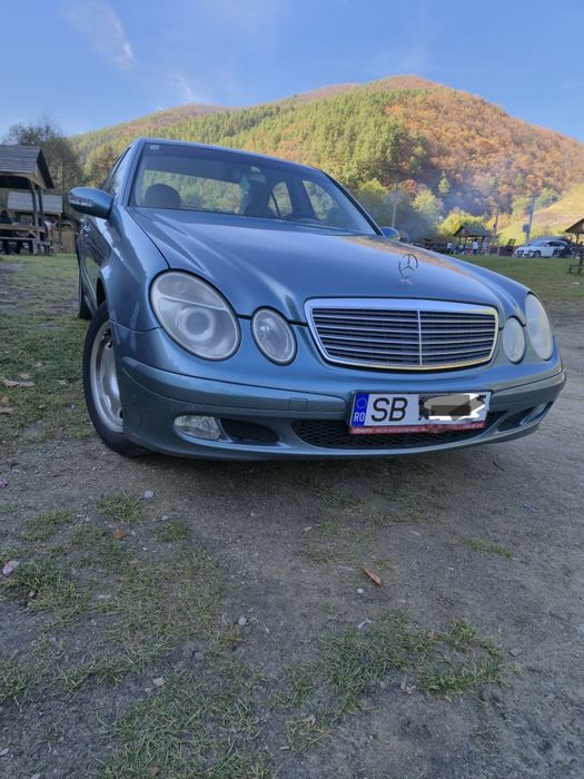 Mercedes E220 w211