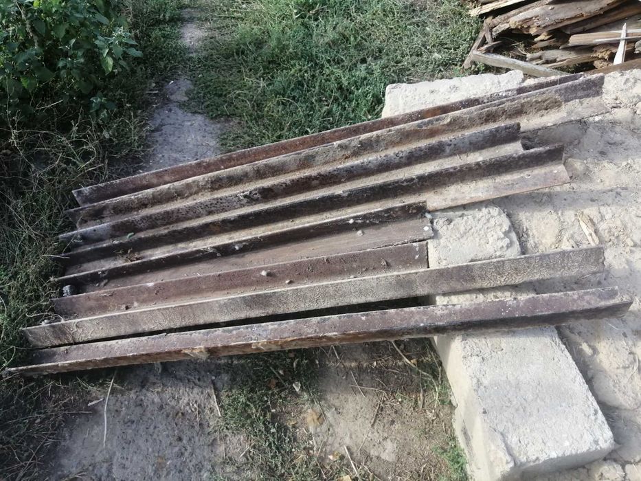 Продам уголок металлический