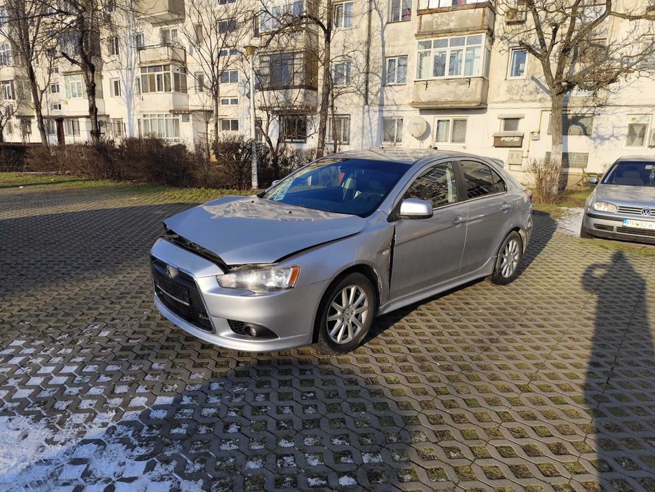 Mitsubishi  Lancer  Avariat  An 2010  1.8i  Acte valabile