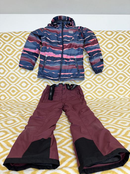 Vand costum schi Lego pentru fete ( marimea 128)