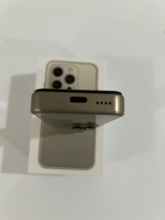 Продам Айфон 15 про Макс мини