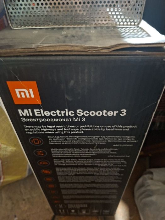 Электросамокат Xiaomi Mi Electric Scooter 3 (Mi 3)