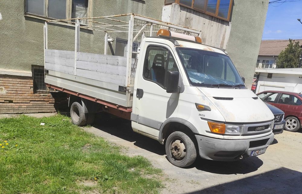 Transport marfa, mobila, materiale de constructii, electrocasnice