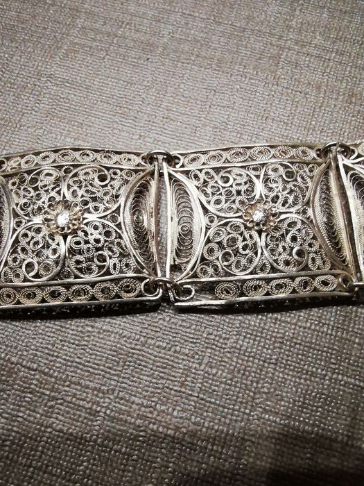 Стара сребърна филигранна гривна