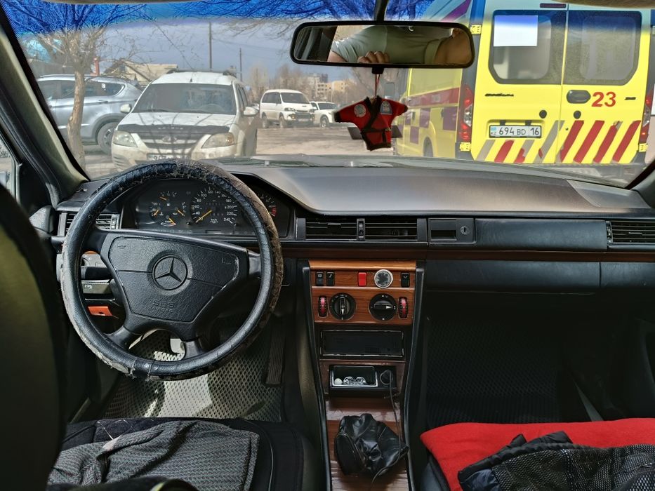 Мерседес 124 кузов 2.2 объем