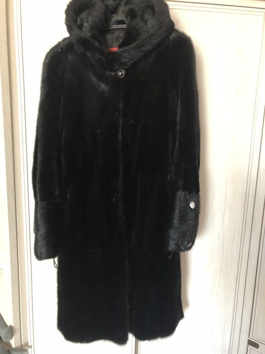 Продам норковую шубу