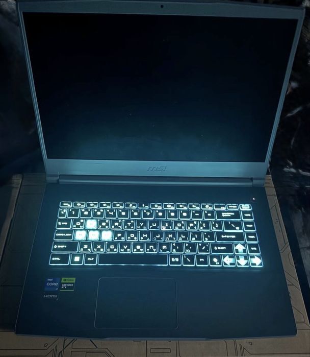 Ноутбук MSI Thin 15 4050 rtx