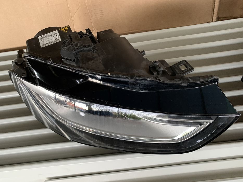 Audi A4 b8.5 Оригинални Фарове неубурудвани