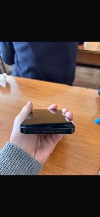 Айфон 14 с каропкой