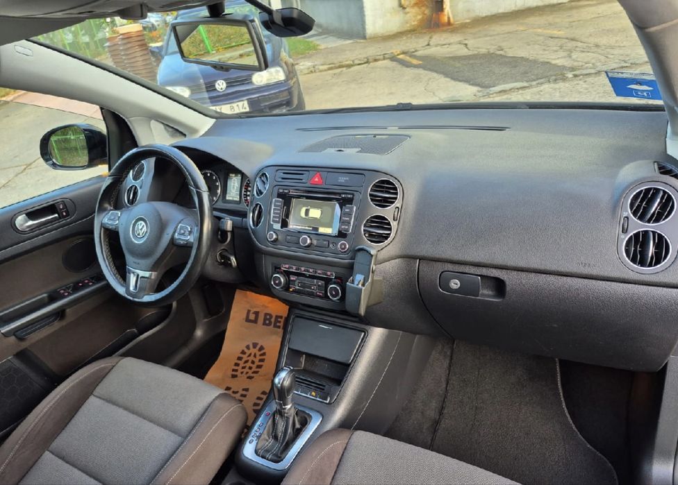 VOLKSWAGEN Golf Plus 2012 — imagine 3