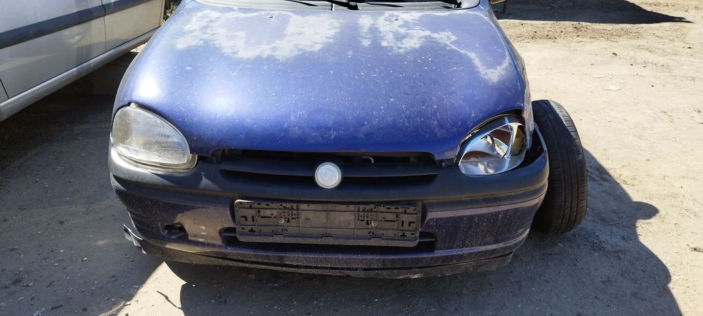 Опел Корса 1.4 МI