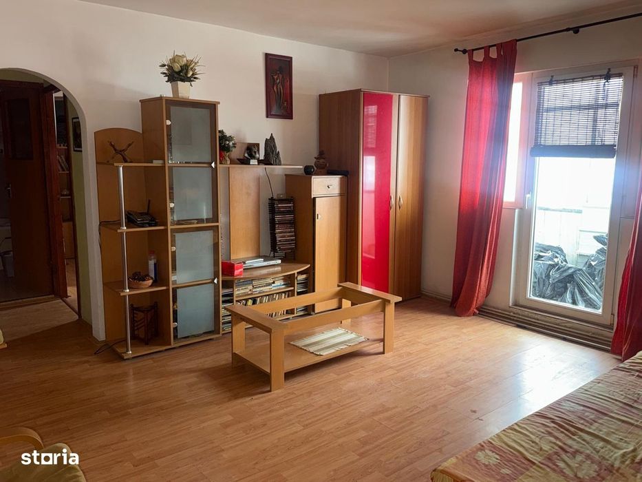 Vanzare apartament 2 camere, confort 1, mobilat, Targoviste, micro 4