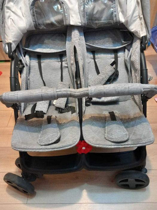 Vand carut gemeni.Pret 500 lei negociabil.