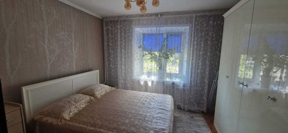 Продам 2ух ком кв в центре