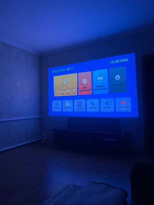 Отличный проектор, поддерживает Smart TV