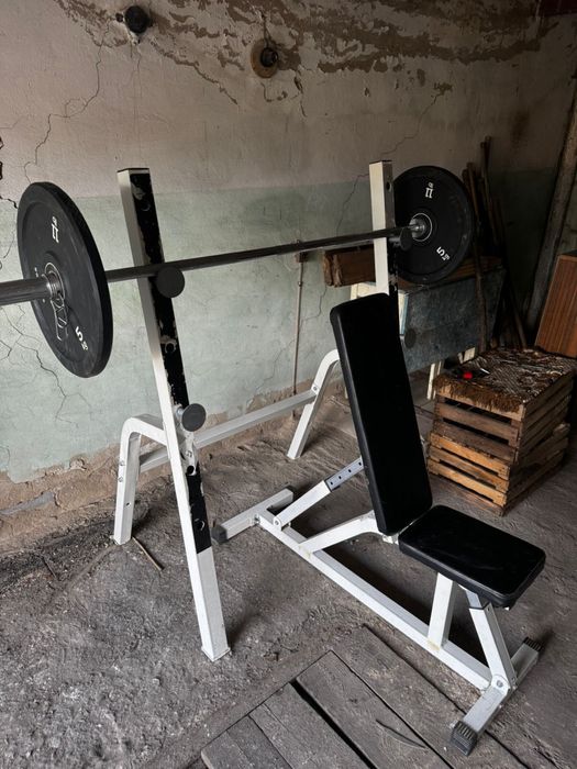 Скамья для жима, Штанга, блины, гантели