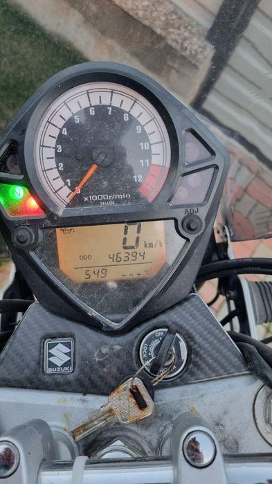 Suzuki sv650 k4 naked